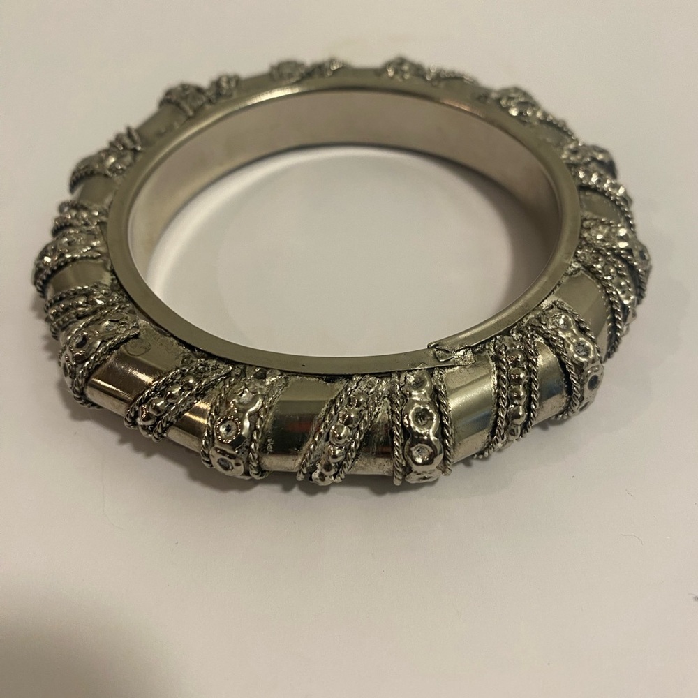 Vintage Silver Tone Bangle Bracelet Rattle Bracelet Bangle With Braided Accent